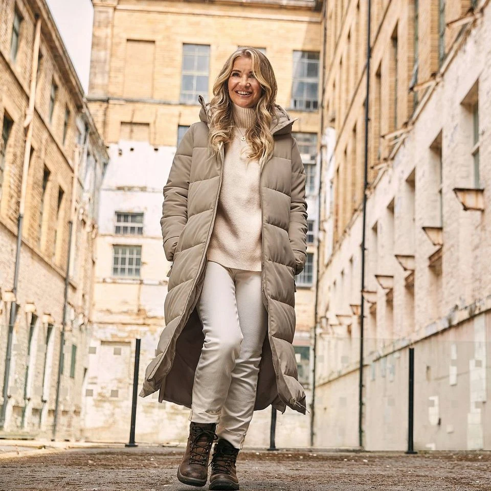 Women’s Roaming Jacket - Image 11